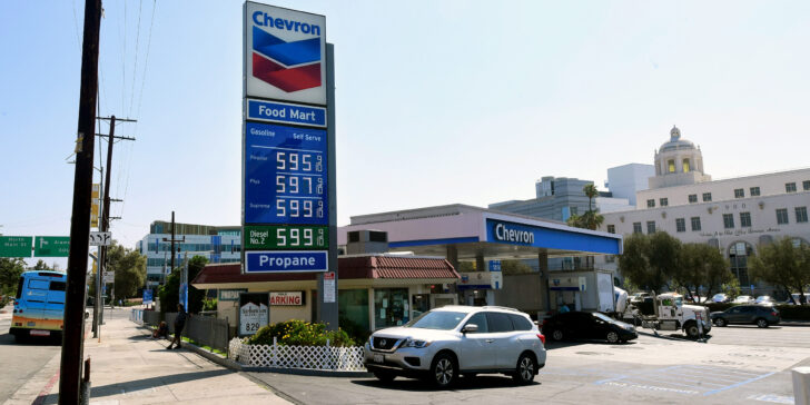 a-gas-rebate-proposal-that-would-send-400-to-every-california-taxpayer